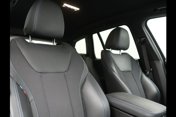 BMW X3 xDrive30e M Sport PHEV 293pk Dealer O.H. | Trekhaak Af Fabriek | Head Up | Cruise Control | Camera | Sportstoelen Verwarmd | Harman & Kardon | Keyless | Blis | Apple Carplay | Sfeerverlichting | 20''L.M. | Navigatie | DAB | Plug In Hybrid |