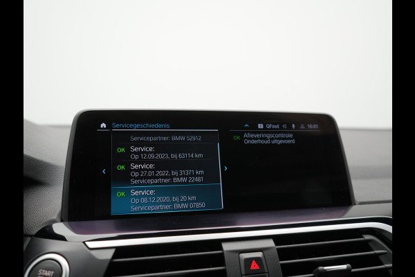 BMW X3 xDrive30e M Sport PHEV 293pk Dealer O.H. | Trekhaak Af Fabriek | Head Up | Cruise Control | Camera | Sportstoelen Verwarmd | Harman & Kardon | Keyless | Blis | Apple Carplay | Sfeerverlichting | 20''L.M. | Navigatie | DAB | Plug In Hybrid |