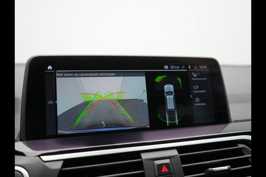 BMW X3 xDrive30e M Sport PHEV 293pk Dealer O.H. | Trekhaak Af Fabriek | Head Up | Cruise Control | Camera | Sportstoelen Verwarmd | Harman & Kardon | Keyless | Blis | Apple Carplay | Sfeerverlichting | 20''L.M. | Navigatie | DAB | Plug In Hybrid |