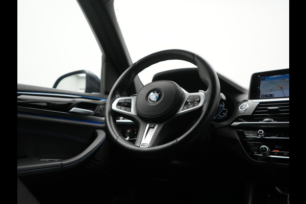 BMW X3 xDrive30e M Sport PHEV 293pk Dealer O.H. | Trekhaak Af Fabriek | Head Up | Cruise Control | Camera | Sportstoelen Verwarmd | Harman & Kardon | Keyless | Blis | Apple Carplay | Sfeerverlichting | 20''L.M. | Navigatie | DAB | Plug In Hybrid |