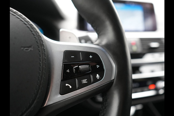 BMW X3 xDrive30e M Sport PHEV 293pk Dealer O.H. | Trekhaak Af Fabriek | Head Up | Cruise Control | Camera | Sportstoelen Verwarmd | Harman & Kardon | Keyless | Blis | Apple Carplay | Sfeerverlichting | 20''L.M. | Navigatie | DAB | Plug In Hybrid |
