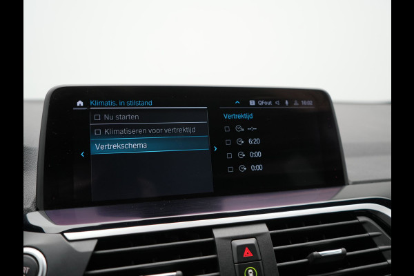 BMW X3 xDrive30e M Sport PHEV 293pk Dealer O.H. | Trekhaak Af Fabriek | Head Up | Cruise Control | Camera | Sportstoelen Verwarmd | Harman & Kardon | Keyless | Blis | Apple Carplay | Sfeerverlichting | 20''L.M. | Navigatie | DAB | Plug In Hybrid |
