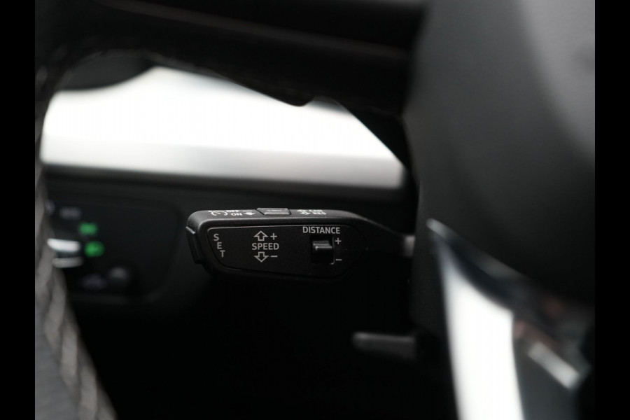 Audi Q5 50 TFSI e S Line PHEV 300pk Dealer O.H. | Trekhaak Af Fabriek | Panodak | 360 Camera | Adaptive Cruise | Sportstoelen Memory & Verwarmd | Park Assist | Navigatie | DAB | Standkachel | Plug In Hybrid |