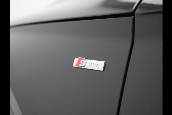 Audi Q5 50 TFSI e S Line PHEV 300pk Dealer O.H. | Trekhaak Af Fabriek | Panodak | 360 Camera | Adaptive Cruise | Sportstoelen Memory & Verwarmd | Park Assist | Navigatie | DAB | Standkachel | Plug In Hybrid |