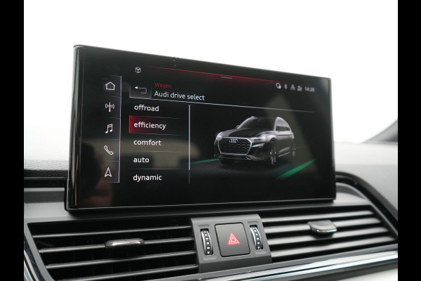 Audi Q5 50 TFSI e S Line PHEV 300pk Dealer O.H. | Trekhaak Af Fabriek | Panodak | 360 Camera | Adaptive Cruise | Sportstoelen Memory & Verwarmd | Park Assist | Navigatie | DAB | Standkachel | Plug In Hybrid |