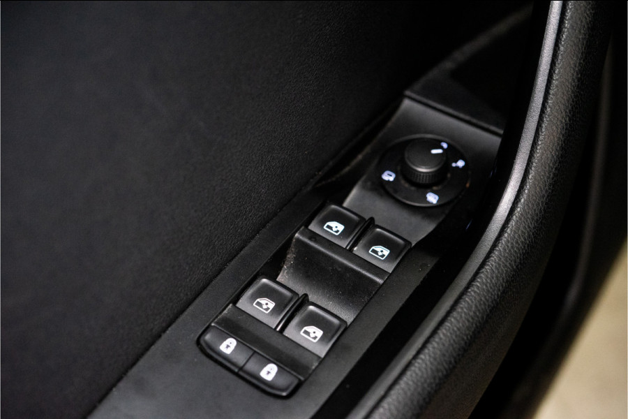 Škoda Superb Combi 1.5 TSI ACT Business Edition 150PK | NL AUTO+NAP | 1e Eigenaar | Carplay | Trekhaak | Garantie