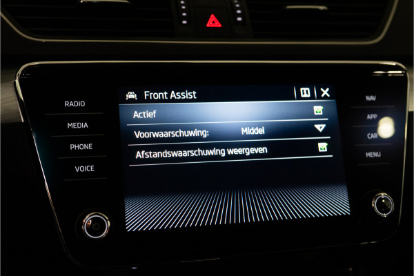 Škoda Superb Combi 1.5 TSI ACT Business Edition 150PK | NL AUTO+NAP | 1e Eigenaar | Carplay | Trekhaak | Garantie