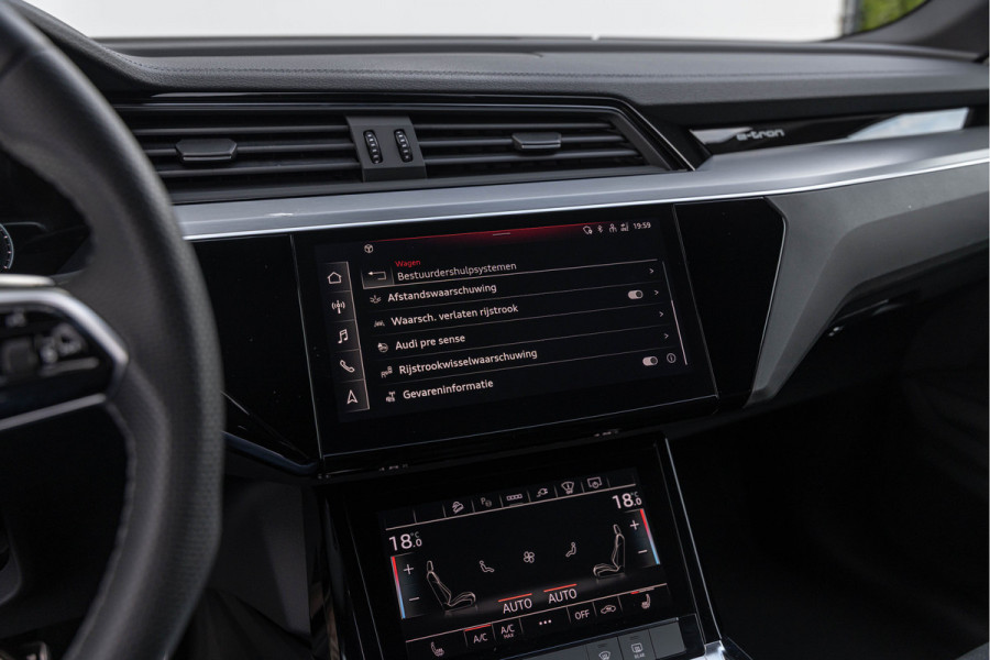 Audi Q8 e-tron 55 Quattro 408pk 115 kWh S-line Pano HuD B&O Trekhaak