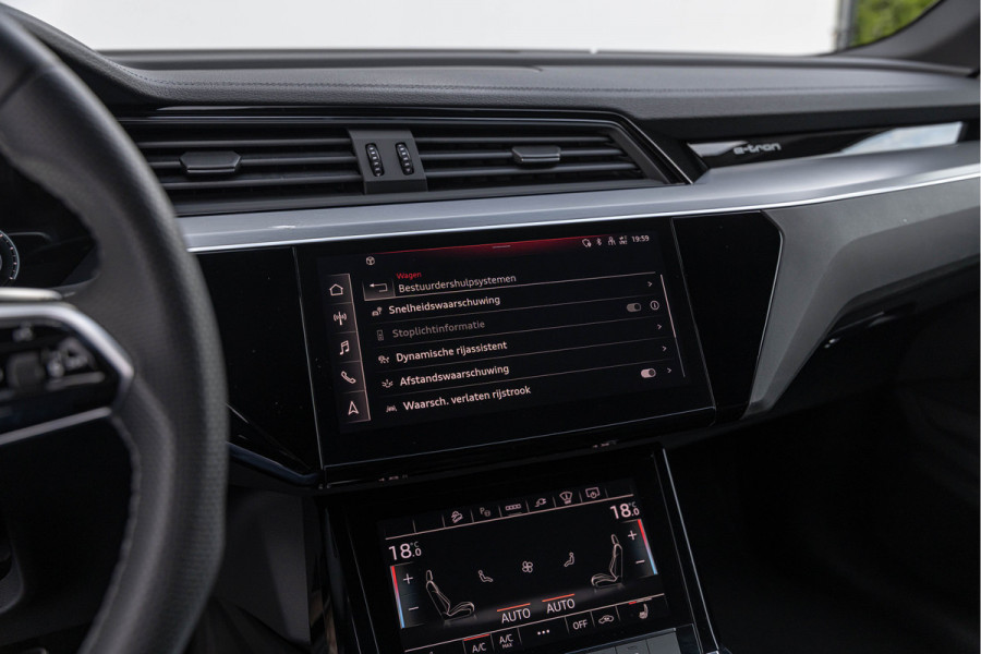 Audi Q8 e-tron 55 Quattro 408pk 115 kWh S-line Pano HuD B&O Trekhaak