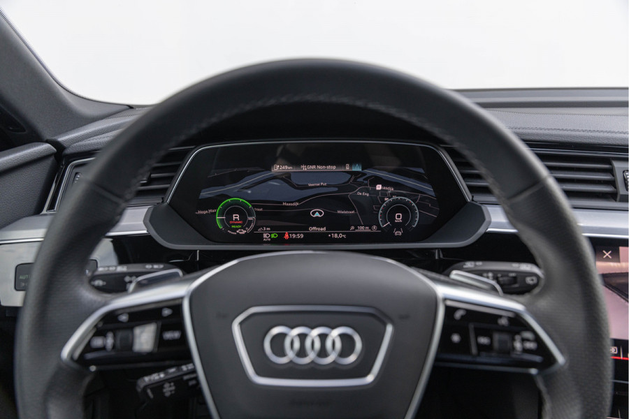 Audi Q8 e-tron 55 Quattro 408pk 115 kWh S-line Pano HuD B&O Trekhaak