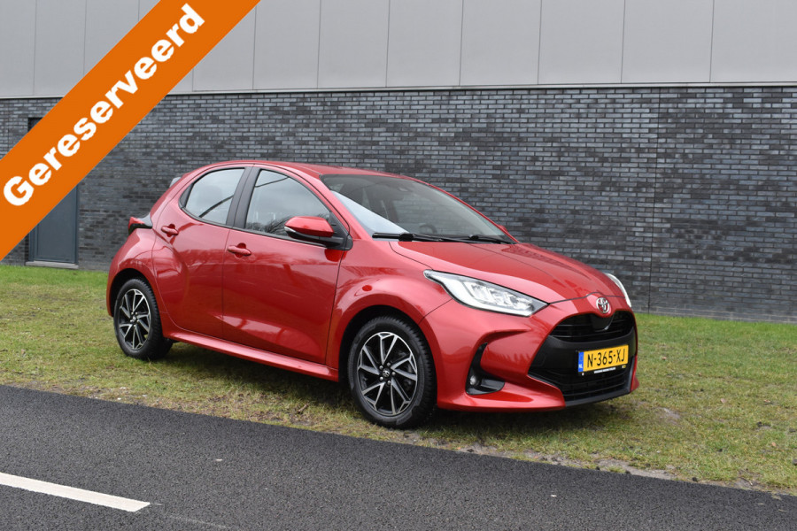Toyota Yaris 1.5 VVT-i Dynamic 1e eigenaar Navigatie Parkeer camera