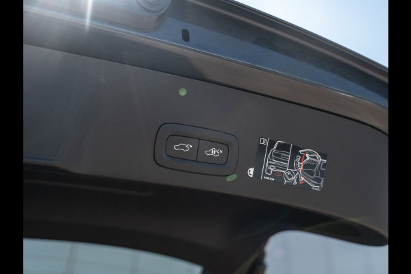 Volvo XC40 1.5 T4 Recharge R-Design | Memory | Leder | Camera | BTW