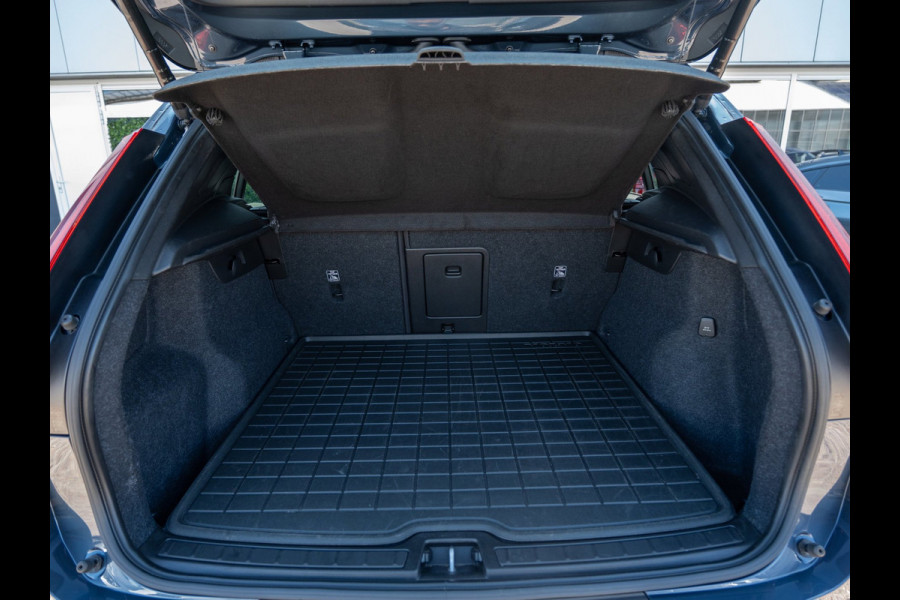 Volvo XC40 1.5 T4 Recharge R-Design | Memory | Leder | Camera | BTW