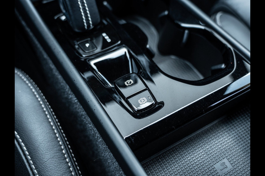 Volvo XC40 1.5 T4 Recharge R-Design | Memory | Leder | Camera | BTW