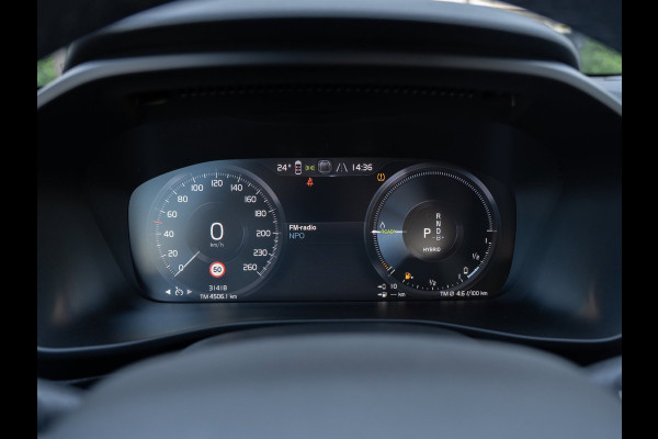 Volvo XC40 1.5 T4 Recharge R-Design | Memory | Leder | Camera | BTW