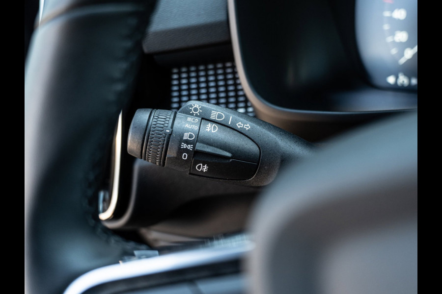 Volvo XC40 1.5 T4 Recharge R-Design | Memory | Leder | Camera | BTW