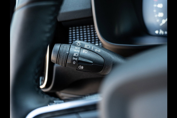 Volvo XC40 1.5 T4 Recharge R-Design | Memory | Leder | Camera | BTW