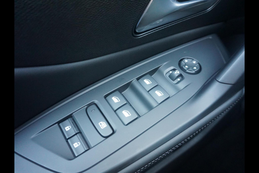 Peugeot 408 1.6 HYbrid Allure Pack 225 EAT8 360 Camera