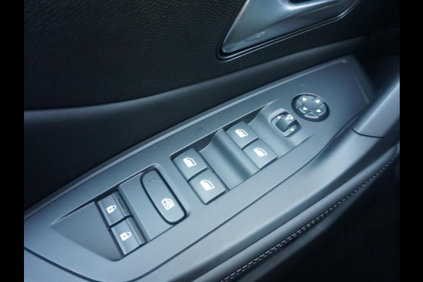 Peugeot 408 1.6 HYbrid Allure Pack 225 EAT8 360 Camera