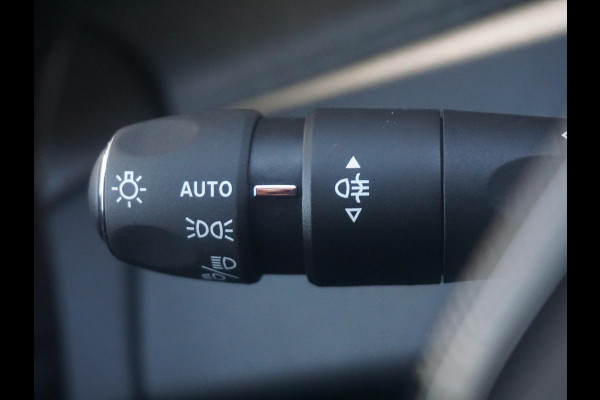 Peugeot 408 1.6 HYbrid Allure Pack 225 EAT8 360 Camera