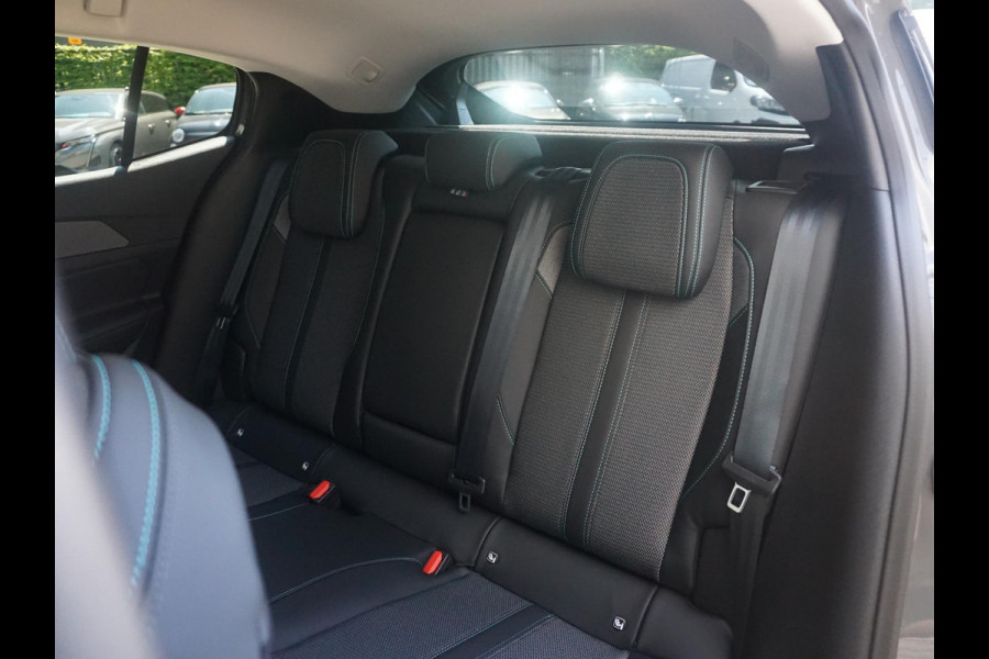 Peugeot 408 1.6 HYbrid Allure Pack 225 EAT8 360 Camera