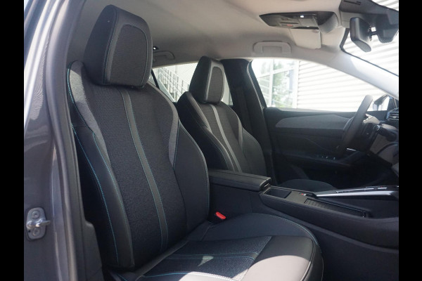 Peugeot 408 1.6 HYbrid Allure Pack 225 EAT8 360 Camera