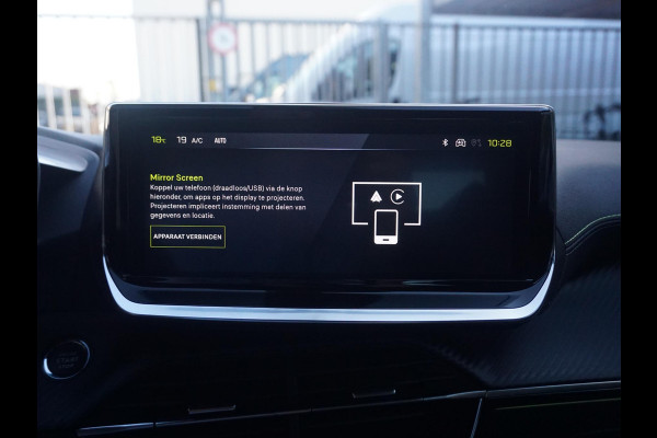Peugeot 2008 1.2 Hybrid 145 GT 360 Camera