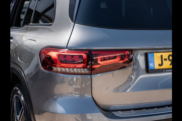 Mercedes-Benz Glb 200 Business Solution AMG | Camera | Carplay | Night Pack