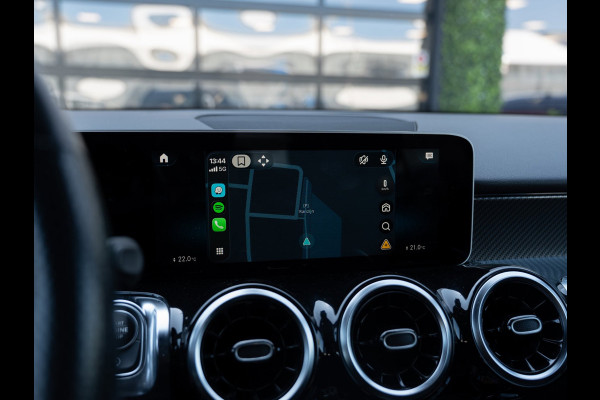 Mercedes-Benz Glb 200 Business Solution AMG | Camera | Carplay | Night Pack