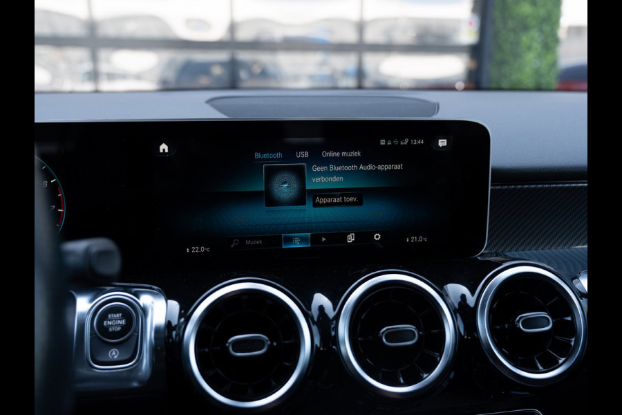 Mercedes-Benz Glb 200 Business Solution AMG | Camera | Carplay | Night Pack