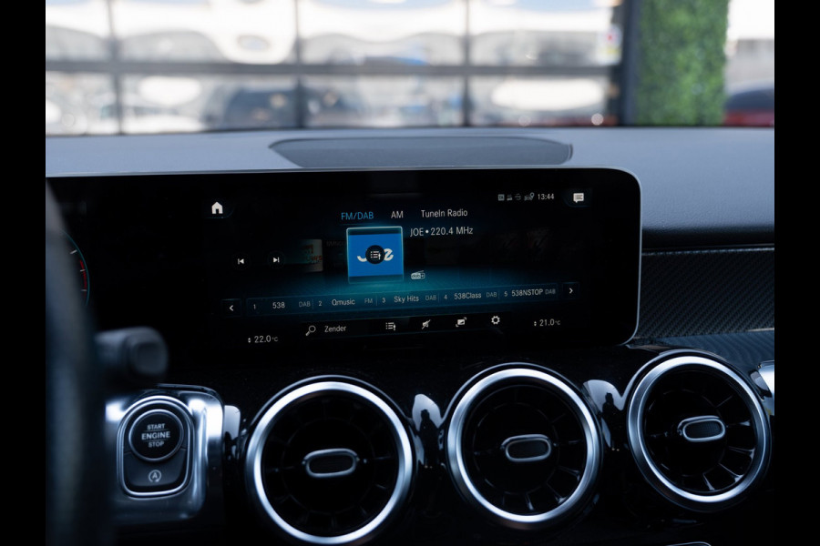 Mercedes-Benz Glb 200 Business Solution AMG | Camera | Carplay | Night Pack