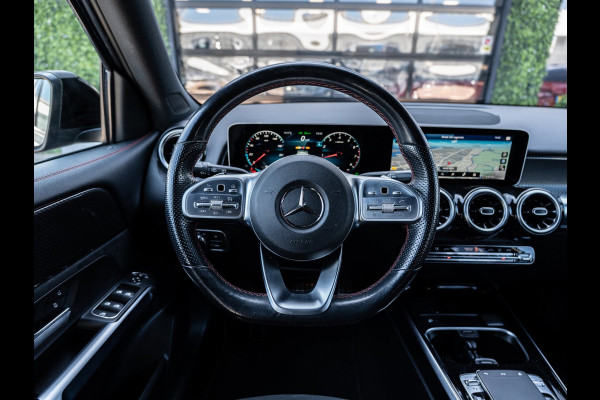 Mercedes-Benz Glb 200 Business Solution AMG | Camera | Carplay | Night Pack