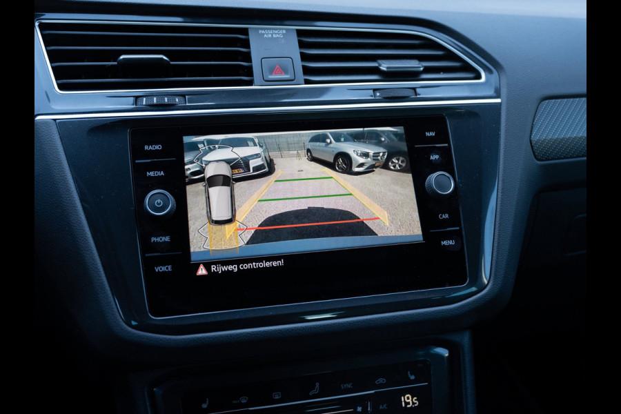 Volkswagen Tiguan 1.5 TSI 150PK DSG R-Line | Keyless | Camera | Winter Pack | BTW