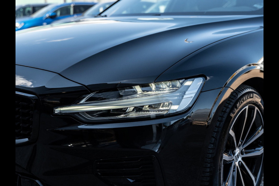 Volvo V60 2.0 T6 Plug-in hybrid AWD Plus Dark