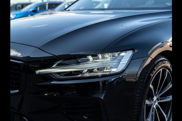 Volvo V60 2.0 T6 Plug-in hybrid AWD Plus Dark