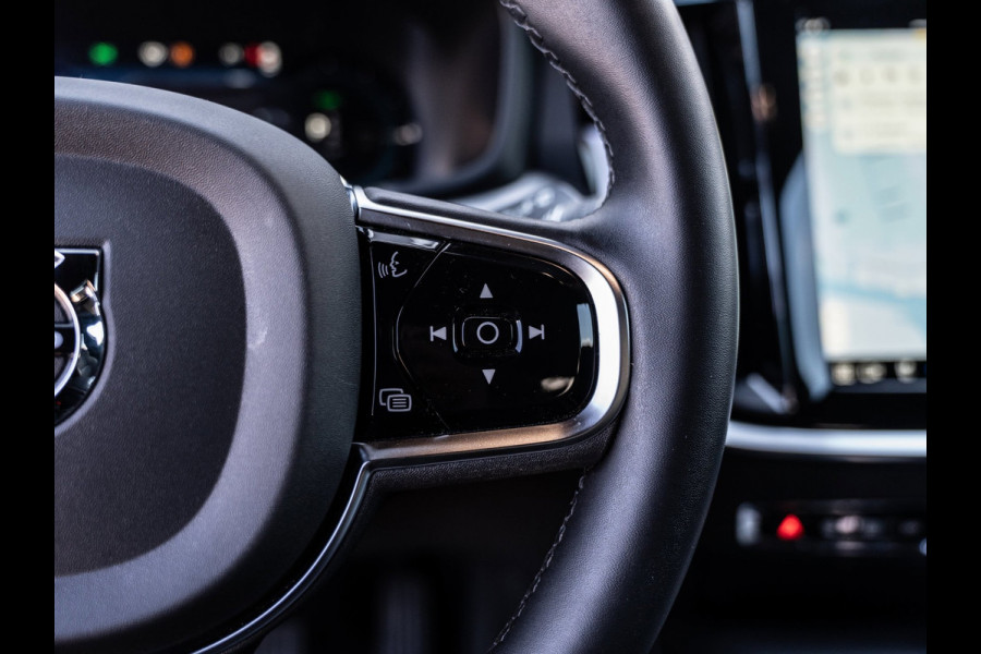 Volvo V60 2.0 T6 Plug-in hybrid AWD Plus Dark