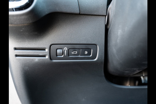 Volvo XC40 1.5 T4 Plug-in hybrid Plus Dark