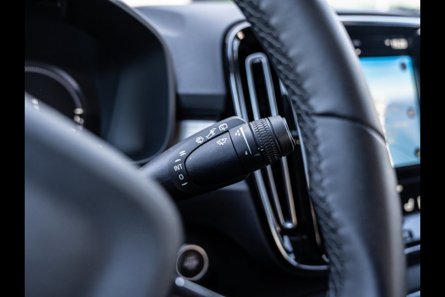 Volvo XC40 1.5 T4 Plug-in hybrid Plus Dark