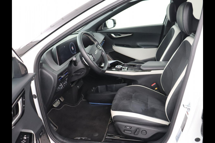 Kia Ev6 GT-Line 77.4 kWh | Panoramadak | Adaptive cruise | Matrix LED | Meridian Surround | Trekhaak | Head-Up | Leder/Alcantara | 360 Camera | Carplay | Keyless