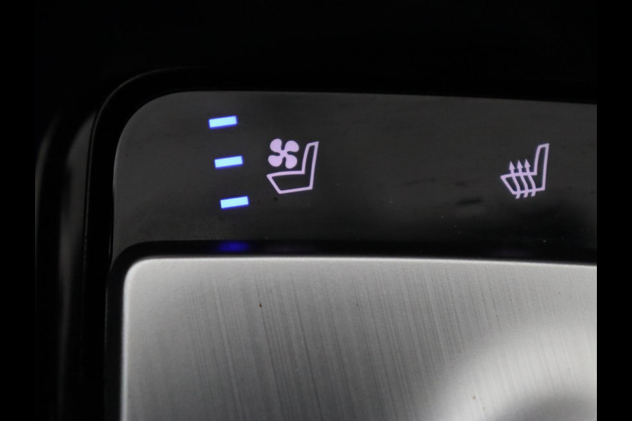 Kia Ev6 GT-Line 77.4 kWh | Panoramadak | Adaptive cruise | Matrix LED | Meridian Surround | Trekhaak | Head-Up | Leder/Alcantara | 360 Camera | Carplay | Keyless