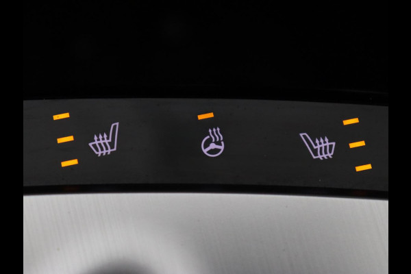Kia Ev6 GT-Line 77.4 kWh | Panoramadak | Adaptive cruise | Matrix LED | Meridian Surround | Trekhaak | Head-Up | Leder/Alcantara | 360 Camera | Carplay | Keyless