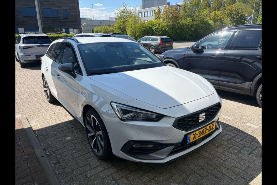 Seat Leon Sportstourer 1.4 TSI eHybrid PHEV FR 204pk | Trekhaak | Stoel & Stuurverwarming | Adaptive Cruise | Carplay |