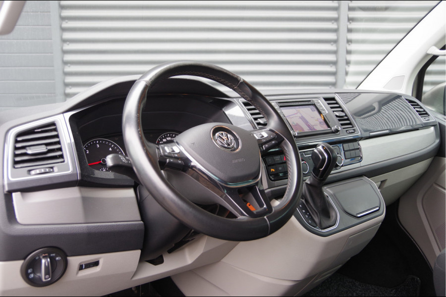 Volkswagen Transporter 2.0 TDI L2H1 DC-5P, 150PK AUT. NAP! TREKHAAK, CARPLAY, NAVI, CRUISE, LEDER STUUR, PARKEERSENSOREN, 16'' LMV