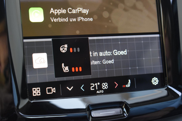 Volvo XC60 T6 350PK Automaat Plug-in Hybrid AWD Plus Dark / Navigatie / 360 Camera / Adaptieve Cruise Control / Stuur & Stoelverwarming / Stoelverwarming achter / Elektr. Achterklep / Schuifdak / Trekhaak