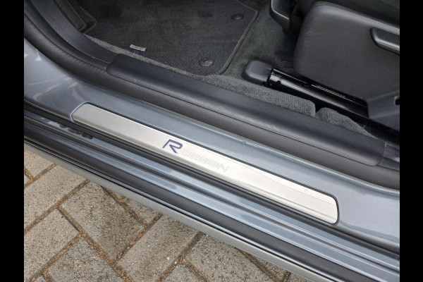 Volvo V60 2.0 T4 Business Sport R design NL-AUTO | PANODAK | LEDER | CAMERA | TREKHAAK