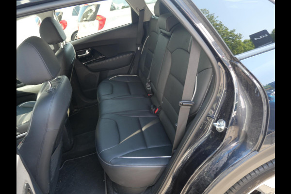 Kia e-Niro ExecutiveLine 64 kWh |SOH 97,4% | Schuif/kantel dak | Stoel geheugen | Stoel verwarming/ventilatie |