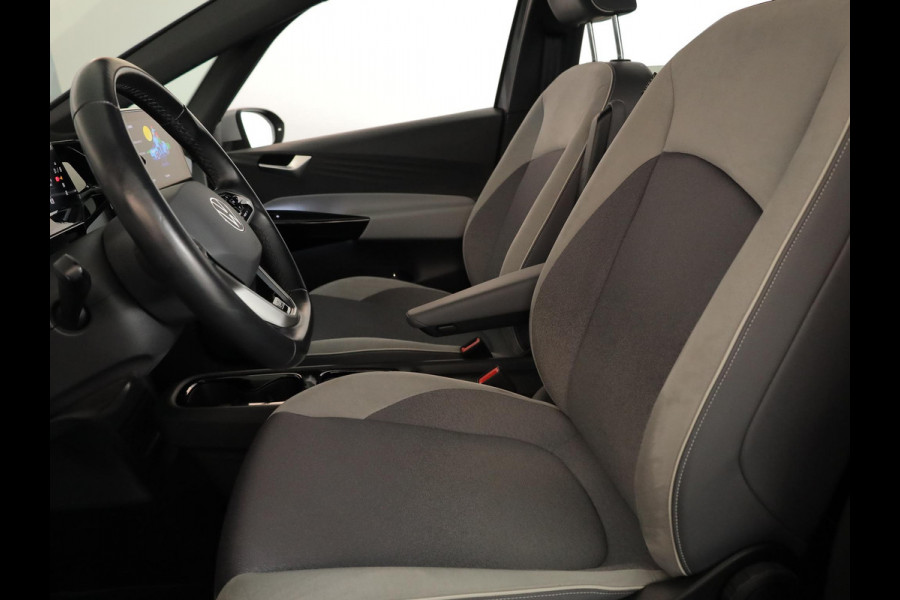Volkswagen ID.3 First Plus 58 kWh 204PK 58KWH | Navigatie | Parkeercamera | 19" LM velgen "|