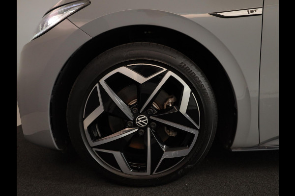 Volkswagen ID.3 First Plus 58 kWh 204PK 58KWH | Navigatie | Parkeercamera | 19" LM velgen "|