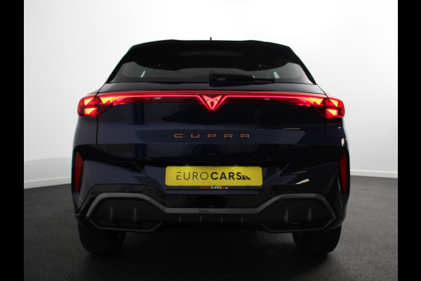 CUPRA Terramar 1.5 eTSI 150 pk Automaat Business Navigatie Apple Carplay/Android Auto PDC VA + Camera 18" LM Velgen Full LED Signature Climate Control