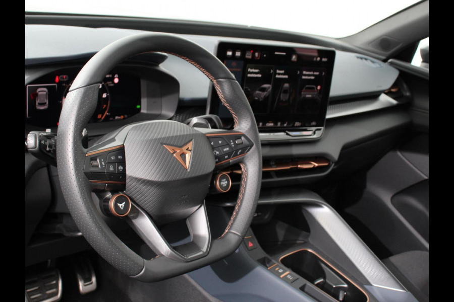 CUPRA Terramar 1.5 eTSI 150 pk Automaat Business Navigatie Apple Carplay/Android Auto PDC VA + Camera 18" LM Velgen Full LED Signature Climate Control